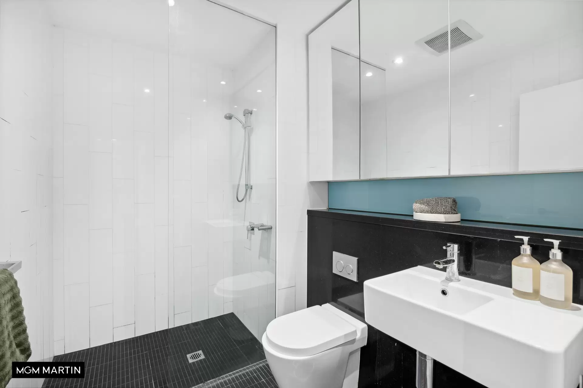 114/6c Defries Avenue, Zetland Sold by MGM Martin - image 1