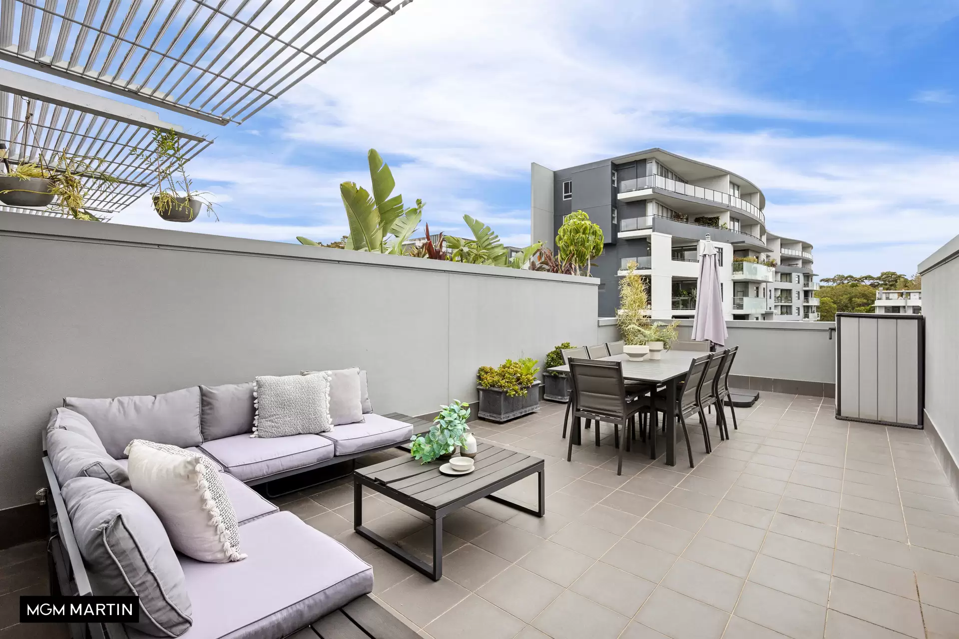 A420/11 Hunter Street, Waterloo Sold by MGM Martin - image 1