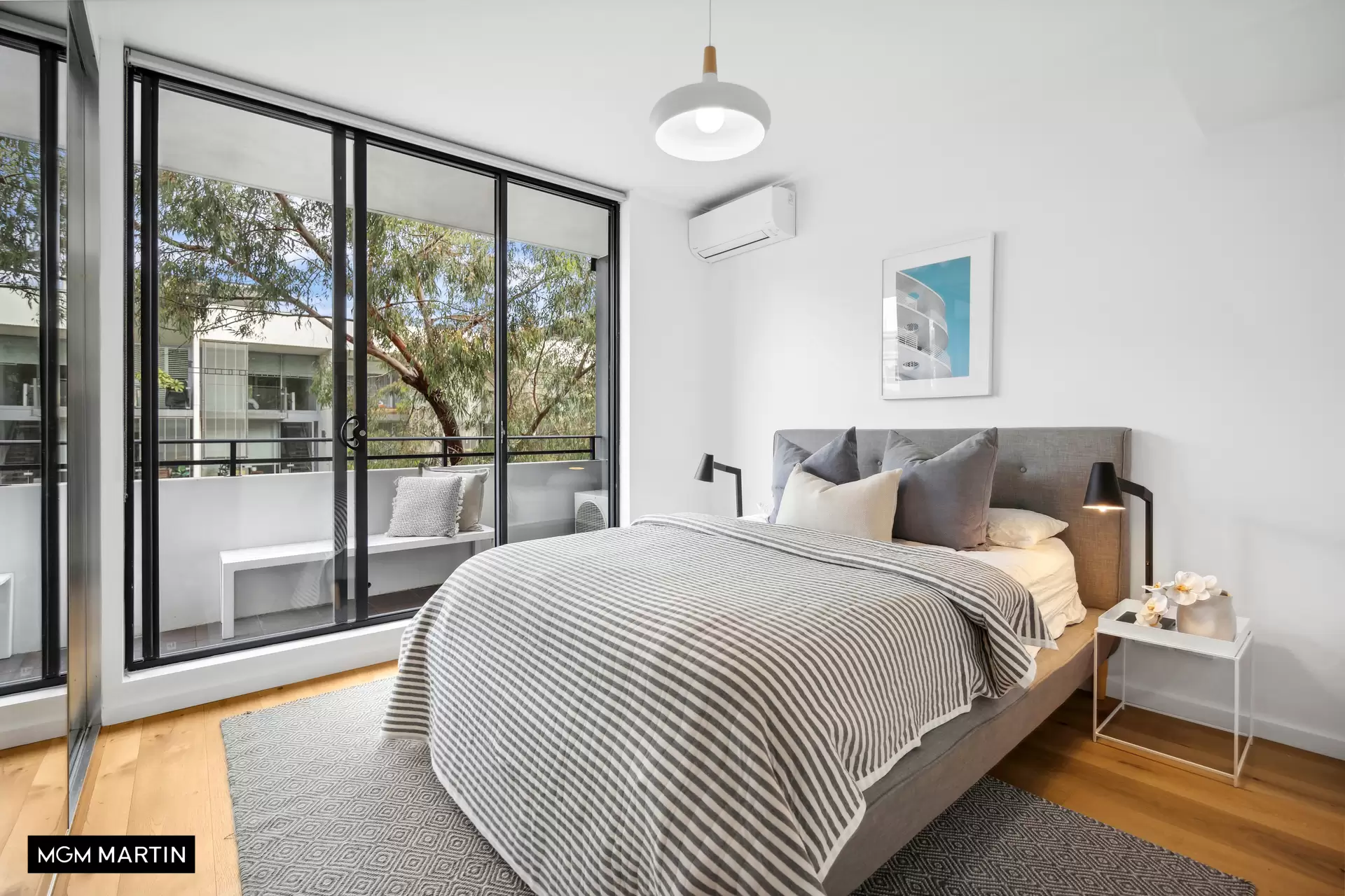 A420/11 Hunter Street, Waterloo Sold by MGM Martin - image 1