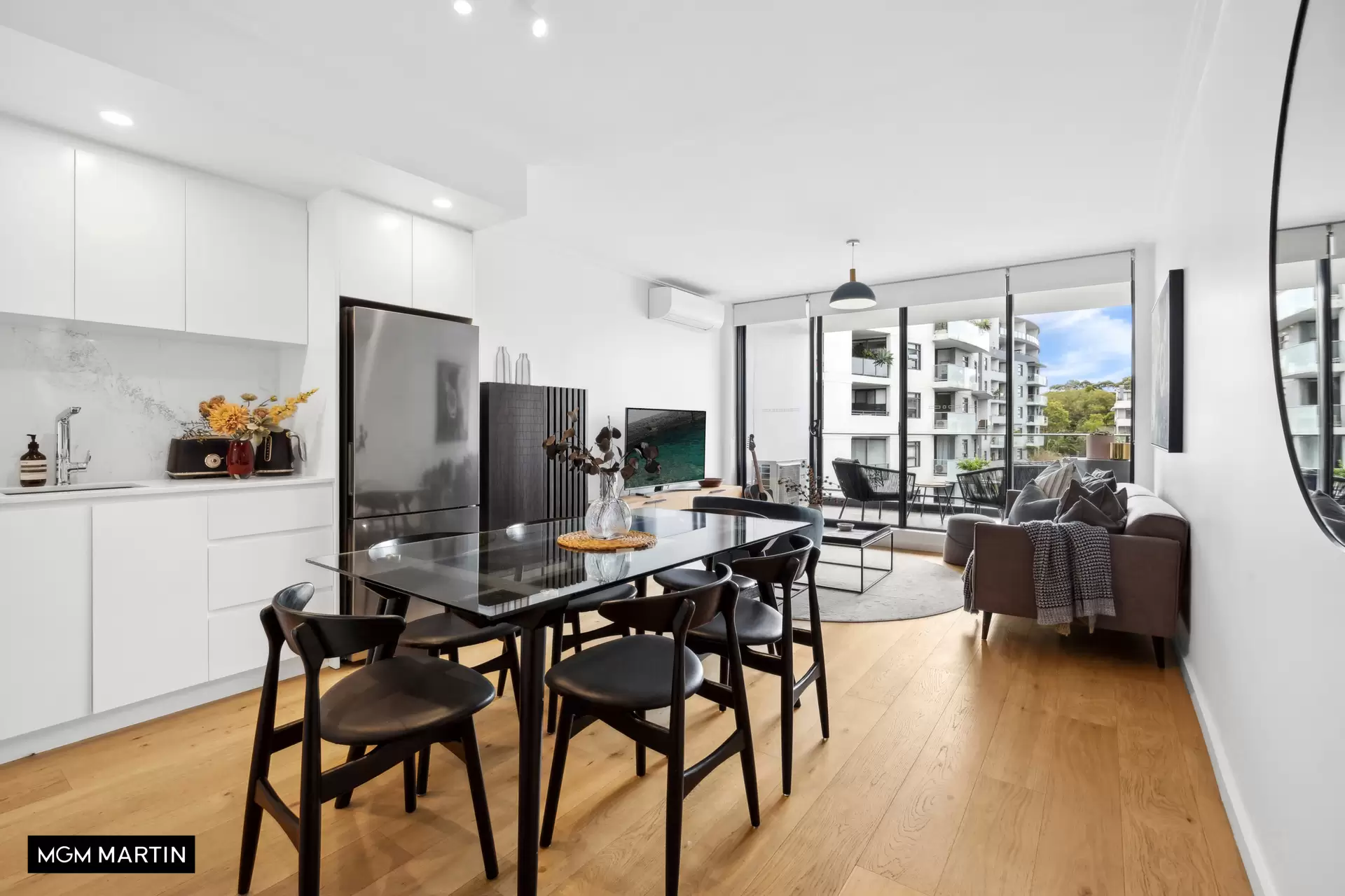 A420/11 Hunter Street, Waterloo Sold by MGM Martin - image 1